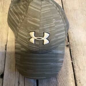Boy’s Under Armor Fitted Hat